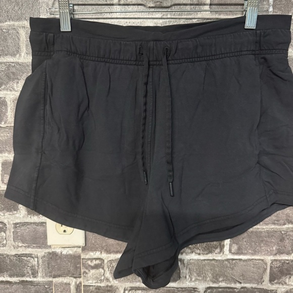 Lululemon Inner Glow Short 3" Modal Black stretch pockets - Picture 3 of 9